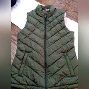 GAP Puffer Vest